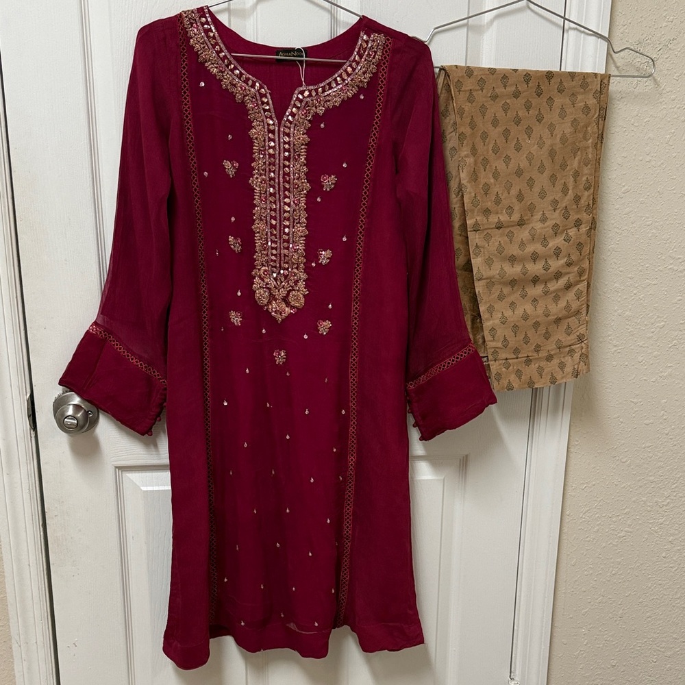 Elegant Agha Noor Maroon Long Sleeve Dress 2 piece shirt with pant